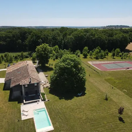 Avec Piscine, Tennis Prive Et Wifi - Fr-1-653-10 Magnac-Lavalette-Villars