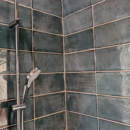 Avec Piscine, Tennis Privé Et Wifi - Fr-1-653-10