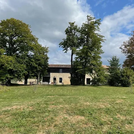 Hébergement de vacances Avec Piscine, Tennis Privé Et Wifi - Fr-1-653-10