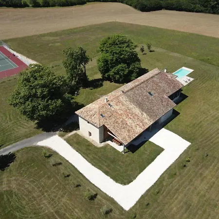 Avec Piscine, Tennis Prive Et Wifi - Fr-1-653-10 *