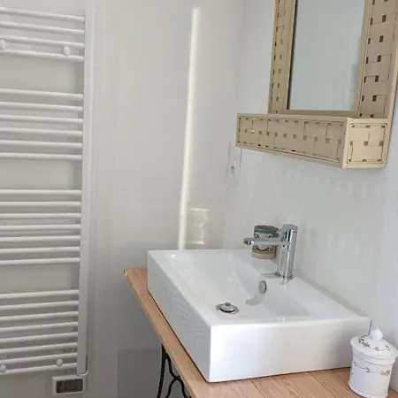 Avec Piscine, Tennis Privé Et Wifi - Fr-1-653-10 Hébergement de vacances Magnac-Lavalette-Villars