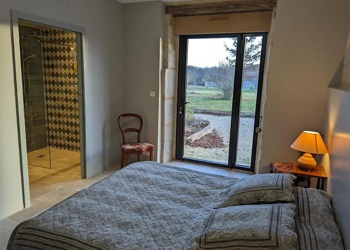 Avec Piscine, Tennis Prive Et Wifi - Fr-1-653-10